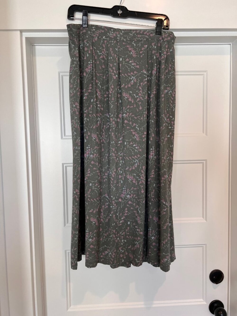 Vintage 90s Rayon Midi Skirt Floral Sage Green Teal Lavender, Large - Picture 2 of 8